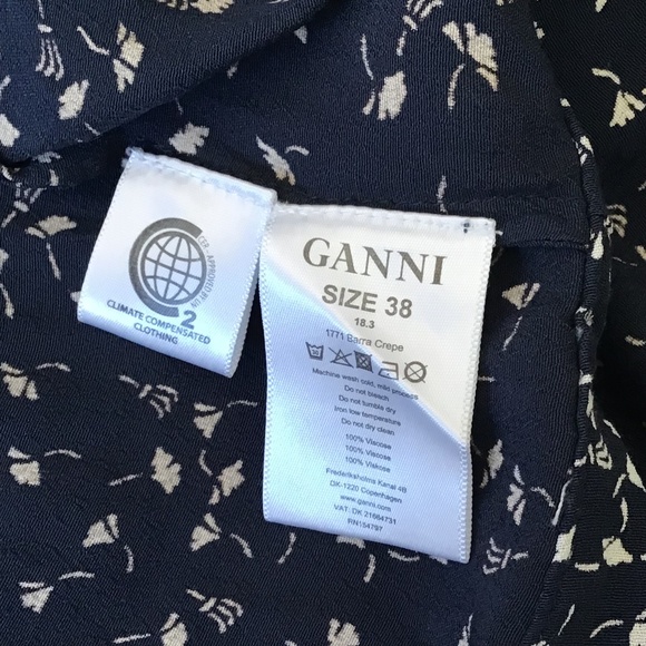 GANNI size 10 Barra crepe wrap blouse in blue with white floral pattern - Picture 5 of 6